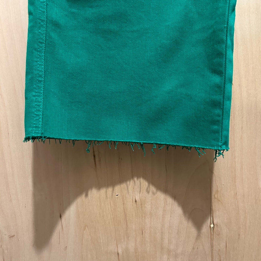 Judy Blue Women’s Vibrant Green Wide Leg Jeans with Raw Hem - Picture 6 of 9